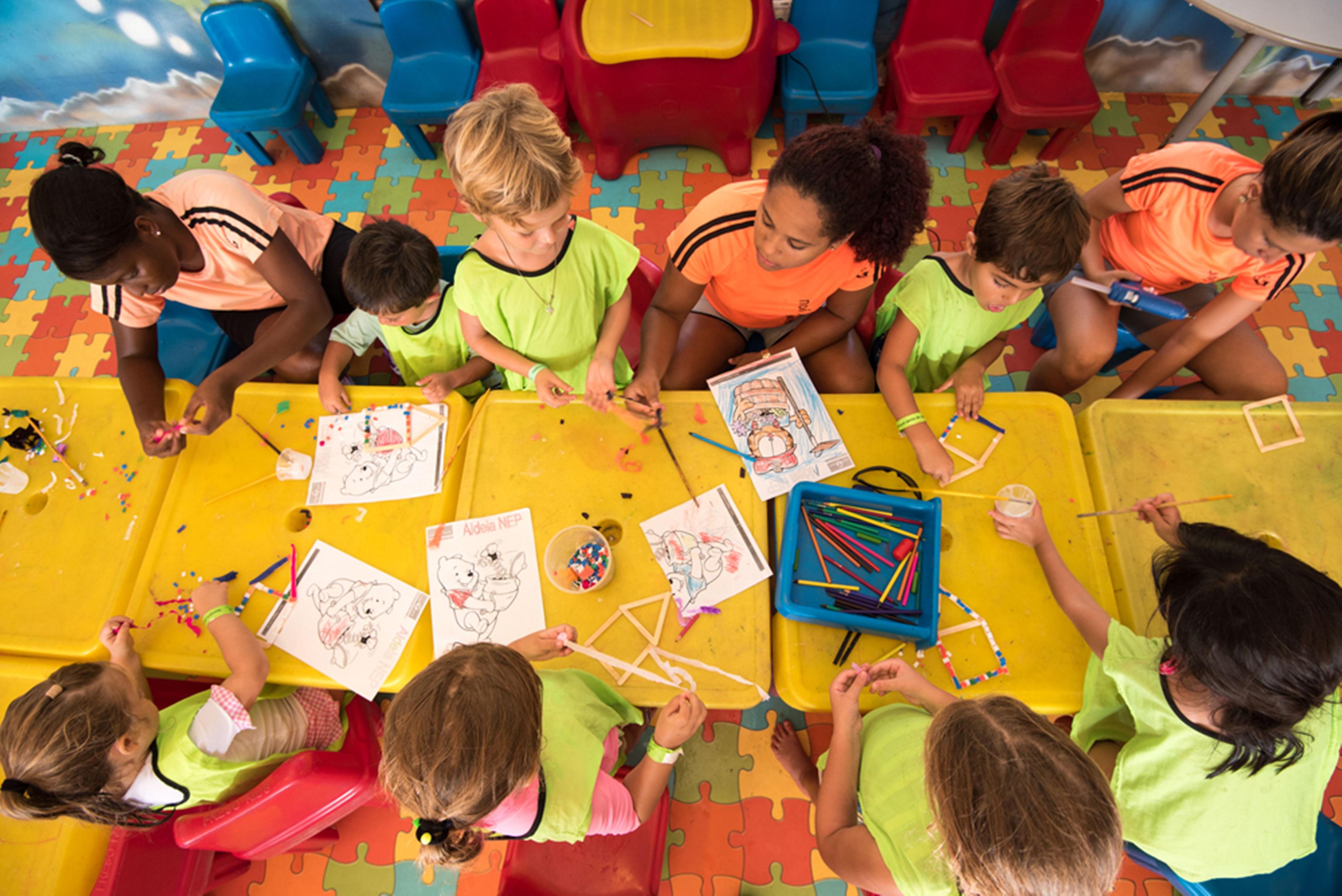 Vila Gale Eco Resort Angra Ангра-дус-Рейс Екстер'єр фото Children at a nursery school